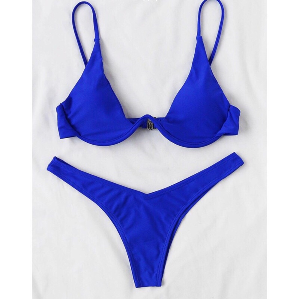 Blue plunge bikini NWT